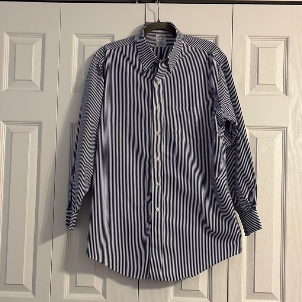 Brooks Brothers Regent Blue and White Button Down Shirt - 6.5, 33